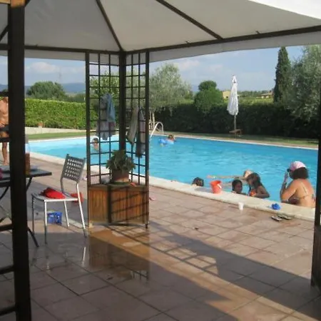 Consalvi Valentina Alloggio per agriturismo *
